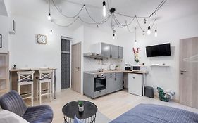 Convenient Central Apartment